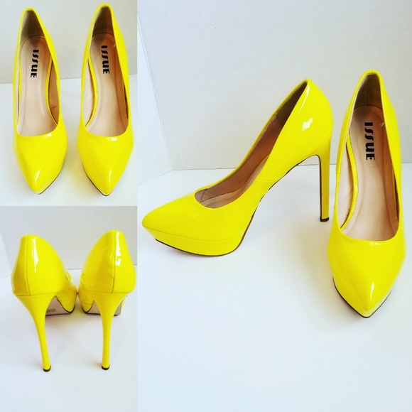 Issue Shoes - Issue yellow six inch heels
